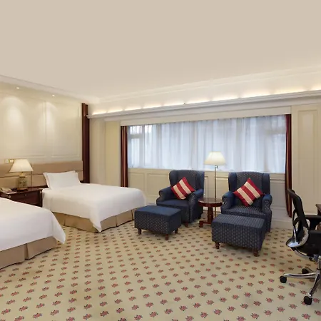 Crowne Plaza Landmark Shenzhen: Border-Close Retreat with Heated Pool-2